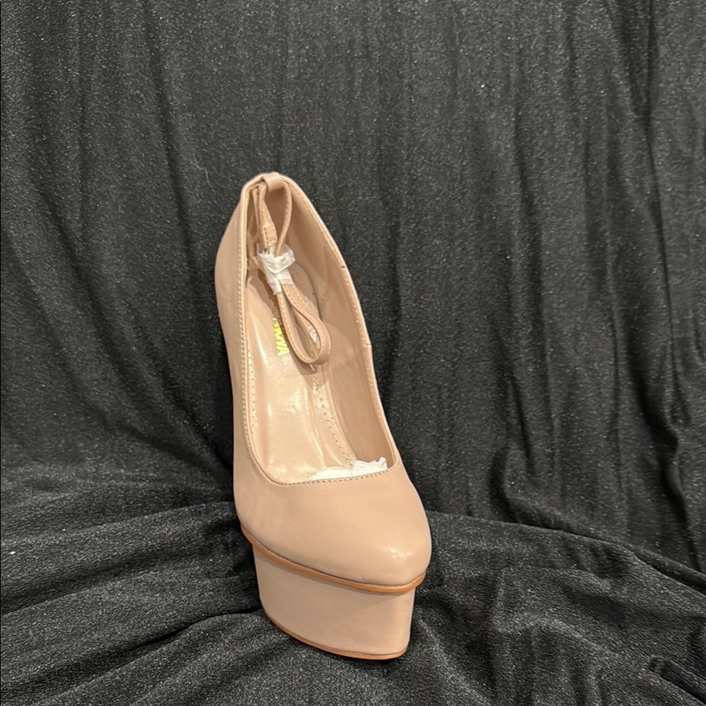 Fashion Nova Cream Platform Heels